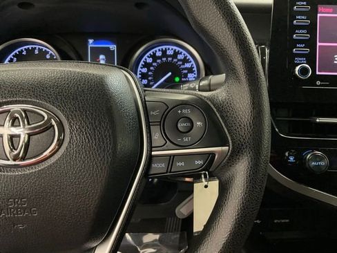 Used 2022 Toyota Camry LE FWD image 13