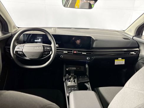 New 2026 Kia Sportage LX image 12