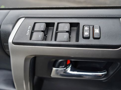 Used 2022 Toyota 4Runner SR5 Premium AWD/4WD image 15