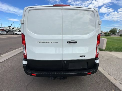Used 2023 Ford Transit 250 Low Roof RWD image 3