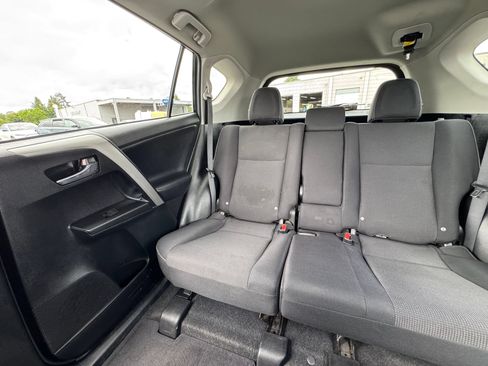 Used 2016 Toyota RAV4 XLE FWD image 28