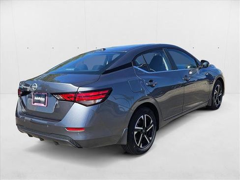 New 2025 Nissan Sentra SV image 2
