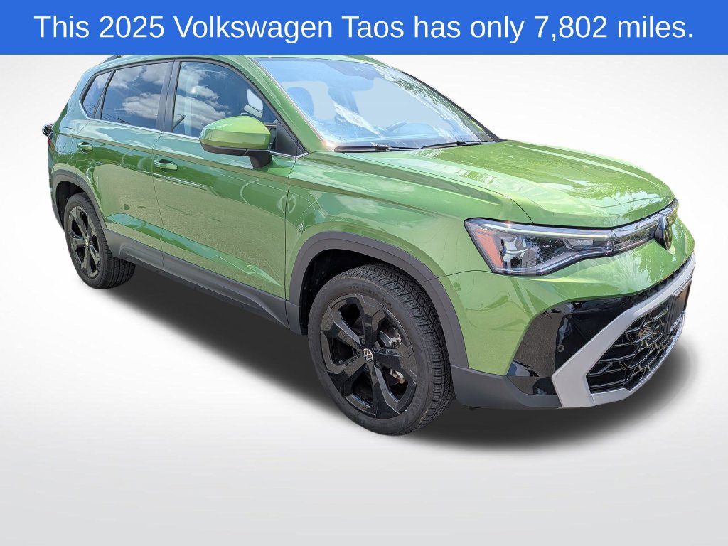 Used 2025 Volkswagen Taos SEL w/ Black Wheel Plus Package AWD/4WD image 1