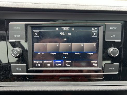 Used 2021 Volkswagen Jetta R-Line image 16