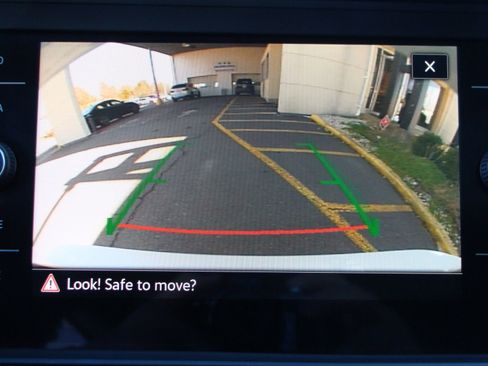 Used 2024 Volkswagen Jetta SEL image 21