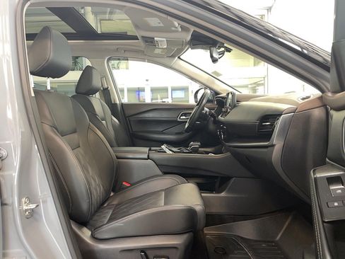 Used 2023 Nissan Rogue Platinum w/ Platinum Premium Package image 24