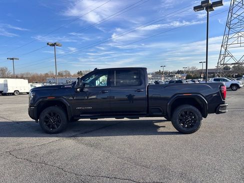 New 2026 GMC Sierra 2500 AT4 w/ AT4 Premium Plus Package AWD/4WD image 4