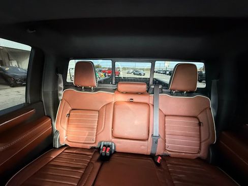 Used 2024 GMC Sierra 3500 Denali Ultimate image 13