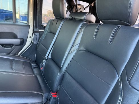 Used 2022 Jeep Wrangler Unlimited Sahara w/ Cold Weather Group image 28