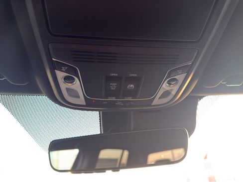 Used 2025 Honda Ridgeline TrailSport image 26