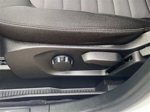 Used 2023 Ford Edge SE w/ Black Appearance Package image 15