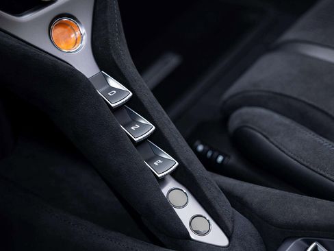 New 2026 McLaren 750S Spider image 23