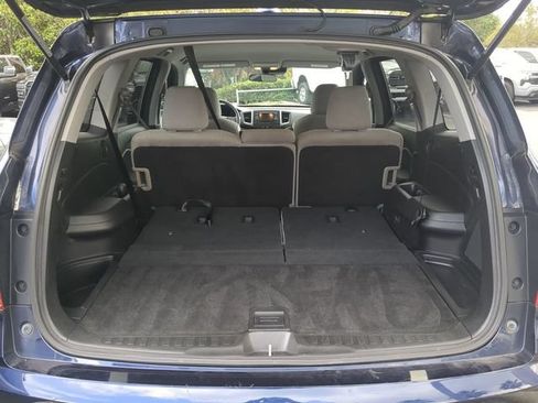 Used 2019 Honda Pilot LX image 14