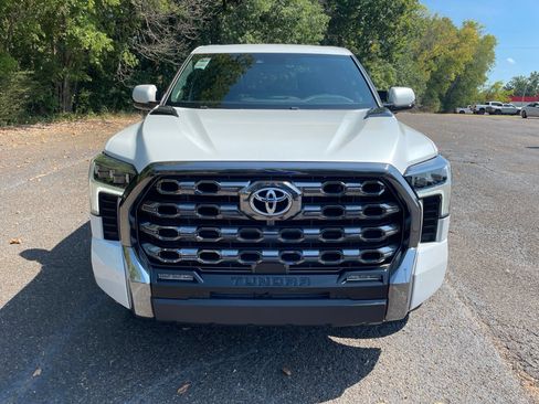 Used 2024 Toyota Tundra Platinum AWD/4WD image 10