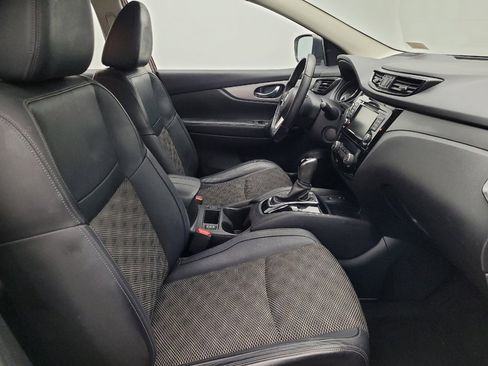 Used 2020 Nissan Rogue Sport SV w/ Technology Package image 21