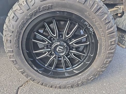 Used 2018 Chevrolet Silverado 2500 High Country w/ Duramax Plus Package image 40