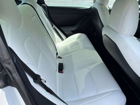 Used 2021 Tesla Model 3 Standard Range Plus RWD image 29