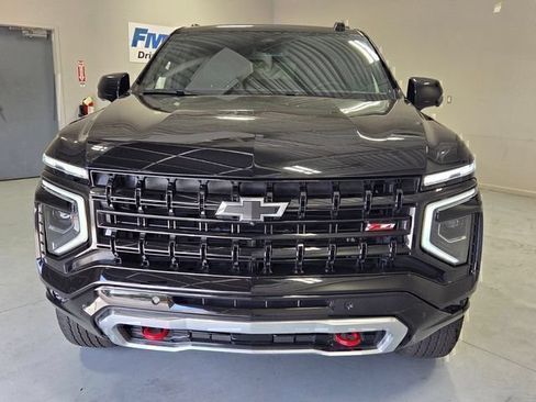 Used 2025 Chevrolet Tahoe Z71 AWD/4WD image 2
