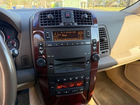 Used 2006 Cadillac SRX w/ Drivers Level One Package image 23