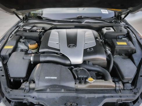 Used 2002 Lexus SC 430 Convertible image 31