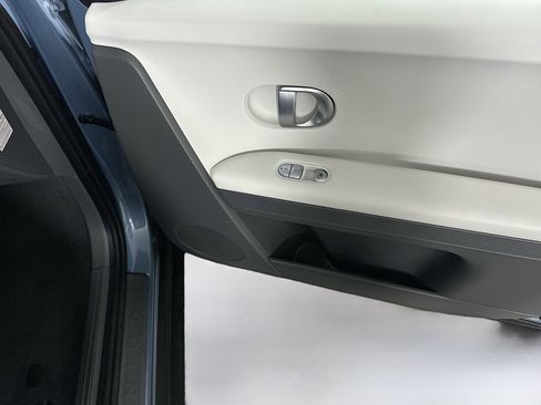 Used 2024 Hyundai Ioniq 5 SEL image 32