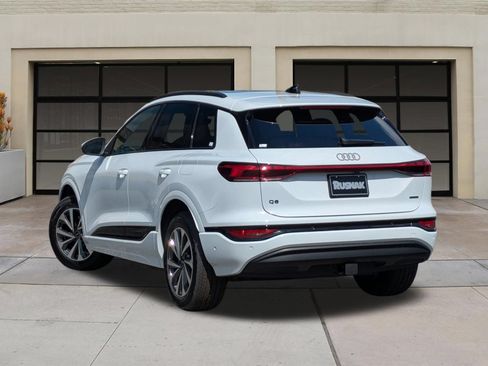 New 2025 Audi Q6 e-tron Premium Plus AWD/4WD image 3