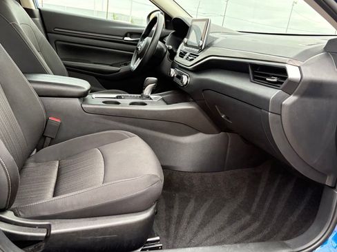 Certified 2025 Nissan Altima 2.5 SV FWD image 38