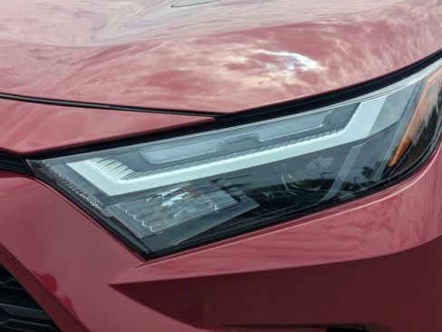 Used 2025 Toyota RAV4 XLE AWD/4WD image 10