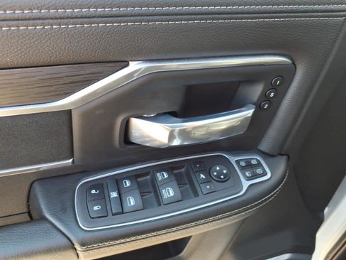 Used 2024 RAM 2500 Laramie w/ Night Edition image 19