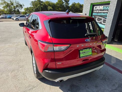 Used 2020 Ford Escape SE FWD image 10