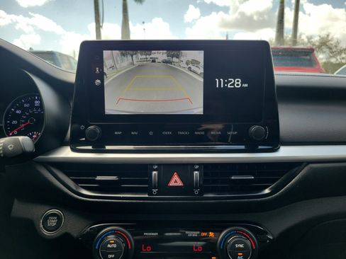 Used 2023 Kia Forte GT image 27