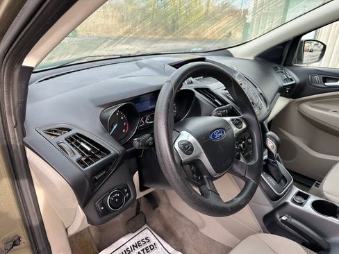 Used 2014 Ford Escape SE AWD/4WD image 18