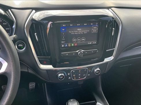 Used 2020 Chevrolet Traverse LS FWD image 4
