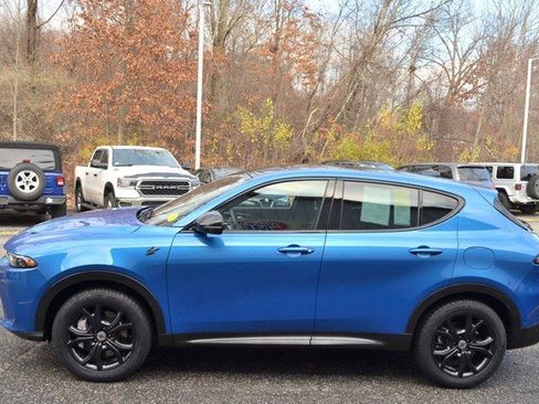 Used 2024 Dodge Hornet R/T Plus w/ Tech Pack Plus w/o Parking image 5