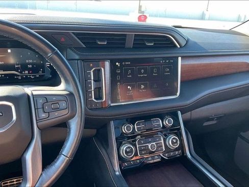 Used 2023 GMC Yukon Denali Ultimate image 6
