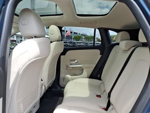 Used 2023 Mercedes-Benz GLA 250 image 10