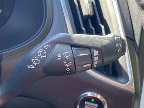 Used 2024 Ford Edge Titanium image 22