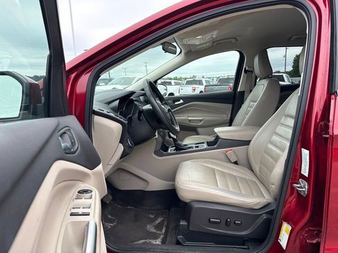 Used 2018 Ford Escape SEL AWD/4WD image 8