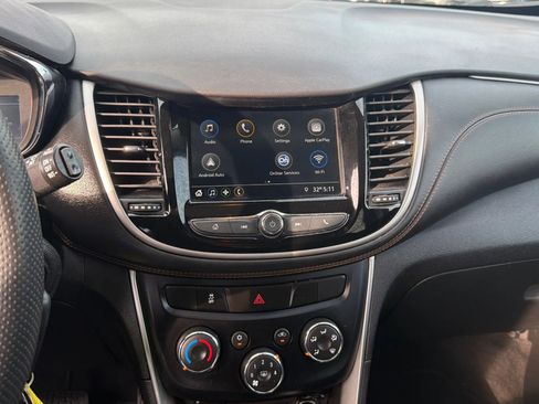 Used 2019 Chevrolet Trax LS FWD image 16