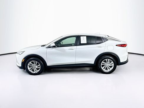 Used 2026 Buick Envista Preferred FWD image 4