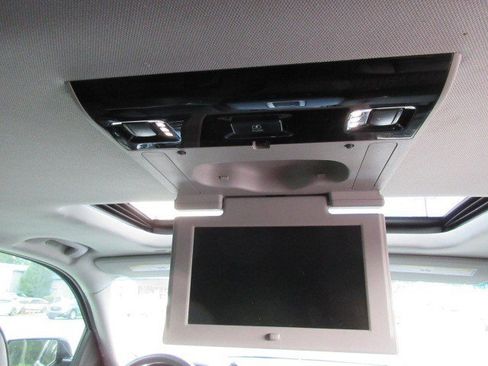 Used 2018 GMC Yukon Denali w/ Denali Ultimate Package image 15