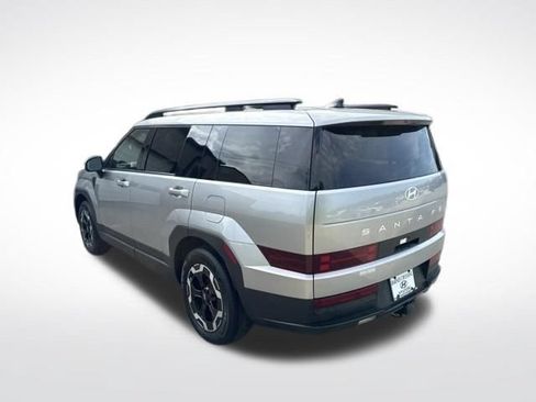 Used 2026 Hyundai Santa Fe SEL FWD image 5
