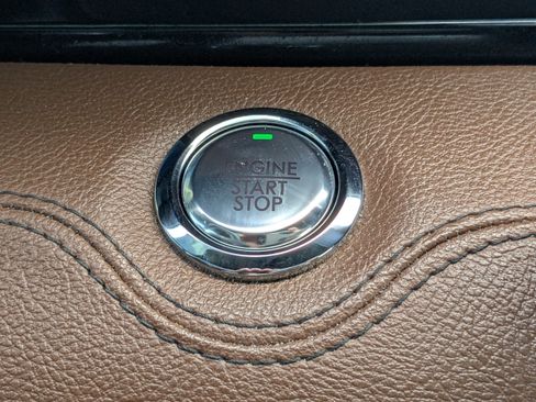 Used 2023 Lincoln Navigator Reserve AWD/4WD image 33