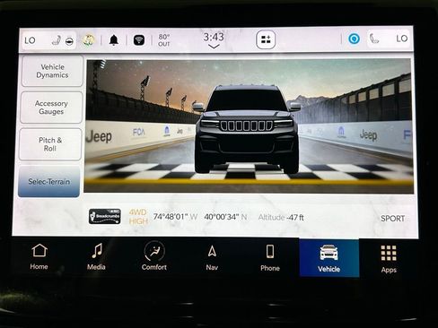 Used 2023 Jeep Grand Cherokee Limited image 19