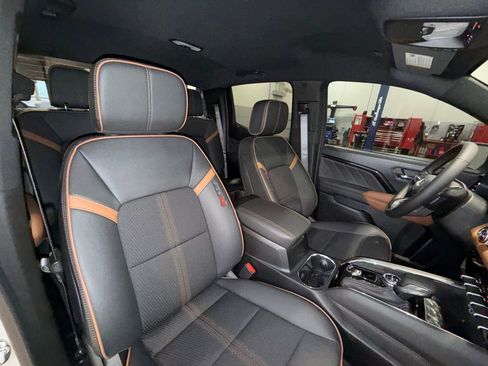 New 2026 GMC Canyon AT4 image 13