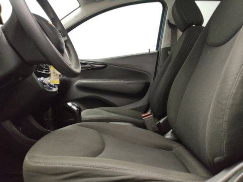 Used 2021 Chevrolet Spark LT w/ Spark Special Edition FWD image 17