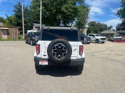 Used 2024 Ford Bronco Outer Banks AWD/4WD image 7