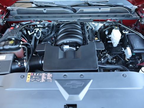 Used 2018 Chevrolet Silverado 1500 LT w/ All Star Edition image 28