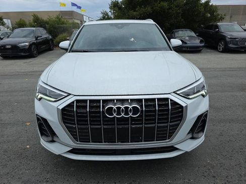 Used 2023 Audi Q3 2.0T Premium Plus w/ Premium Plus Package AWD/4WD image 2