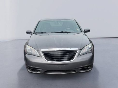 Used 2014 Chrysler 200 Touring w/ 200 S Group FWD image 2